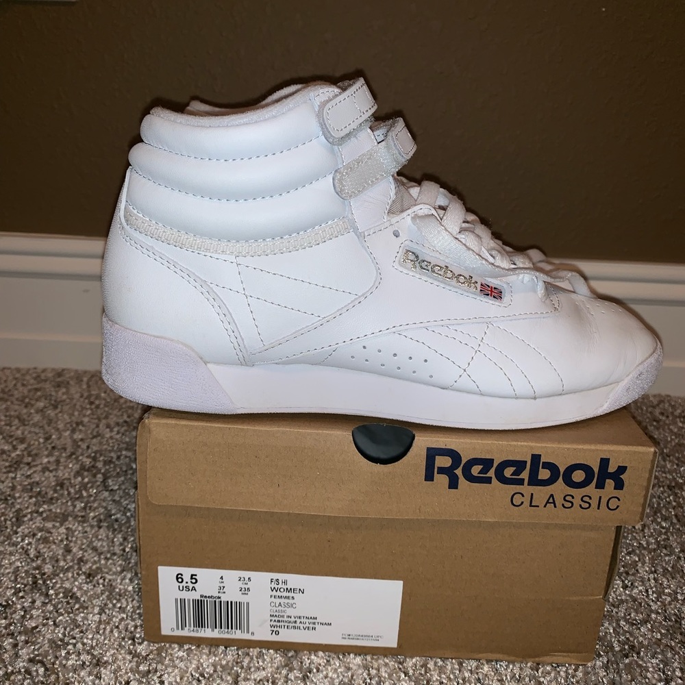 Reebok white hightop shoes